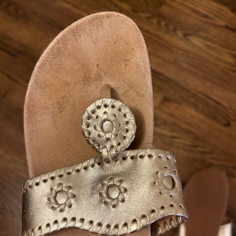 Jack Rogers gold sandals nearly new 9.5 - Picture 3 of 6